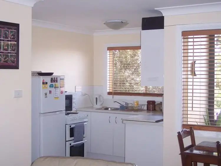 Fifth view of Homely house listing, 3 Bernice Place, Tamworth NSW 2340