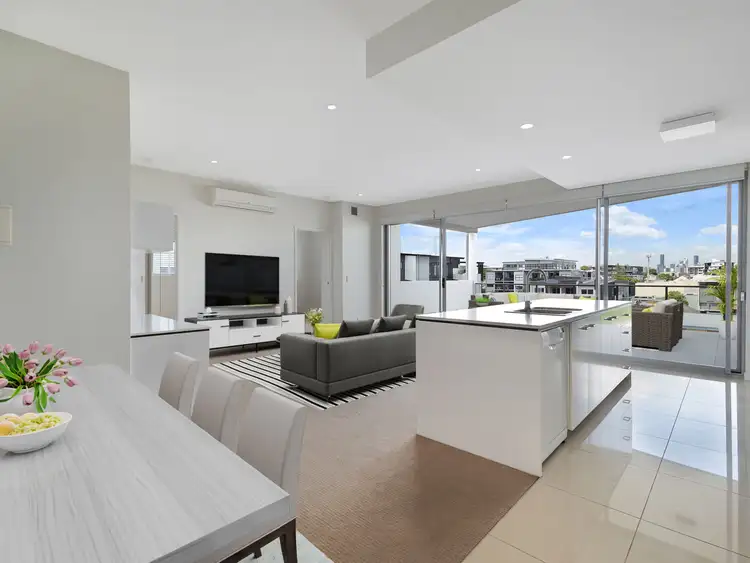 Third view of Homely unit listing, 304/15 Felix Street, Lutwyche QLD 4030