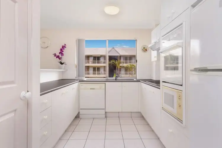 Third view of Homely unit listing, 21/1 Botany Crescent, Tweed Heads NSW 2485