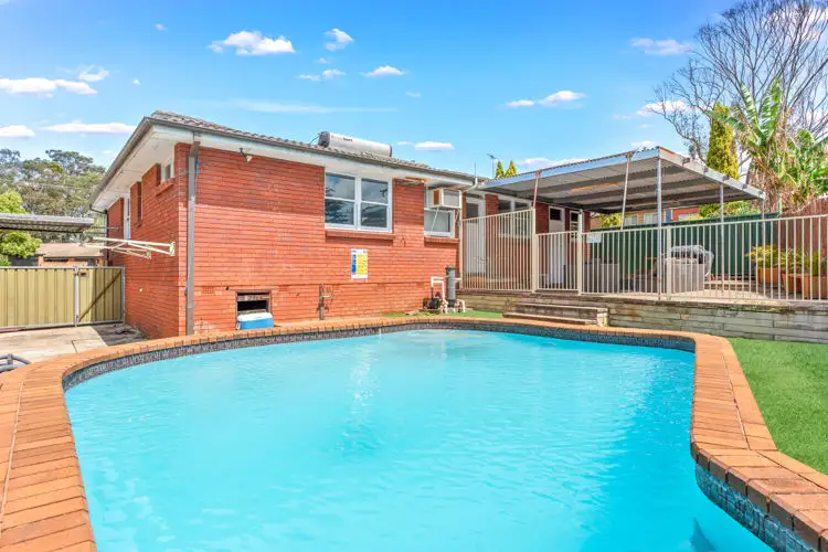 4 Carrington Circuit, Leumeah NSW 2560