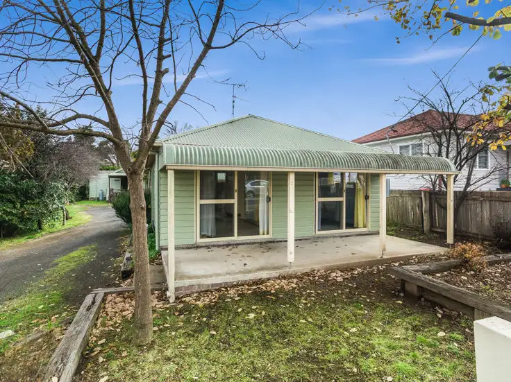 26 Marsh Street, Armidale NSW 2350