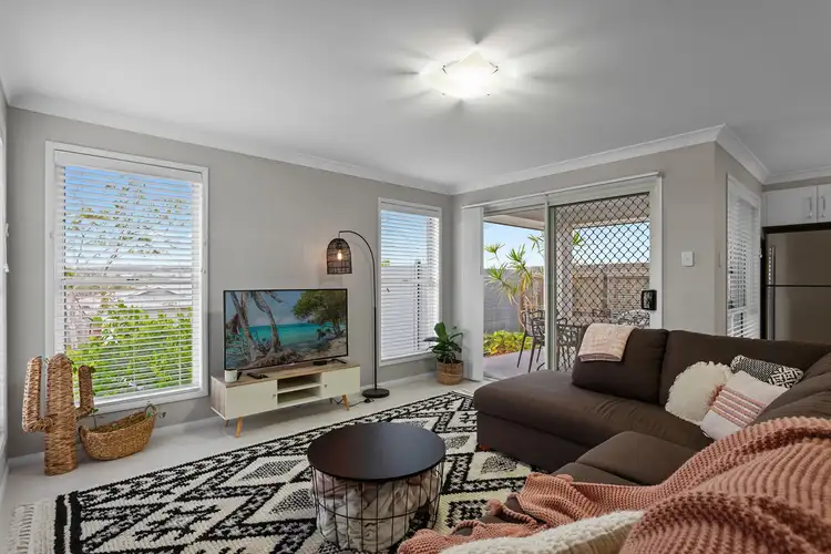 2/19 Sandalwood Drive, Glenvale QLD 4350