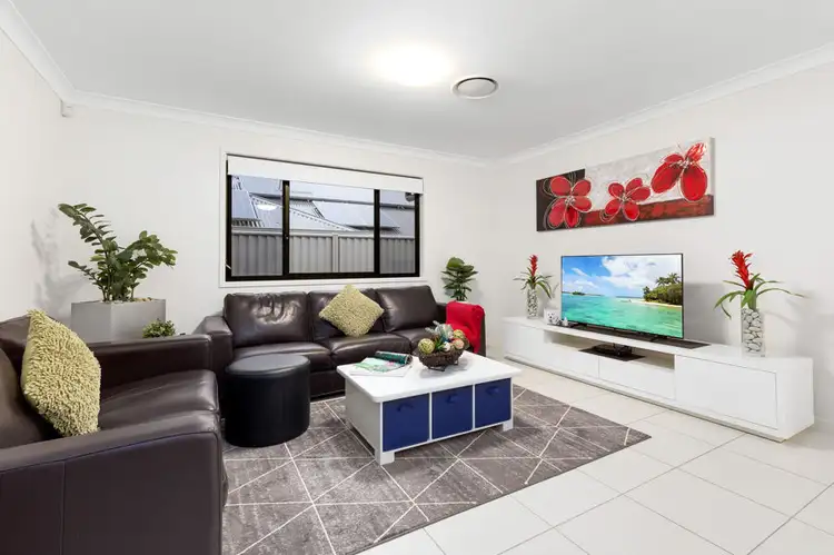 Second view of Homely house listing, 10 Radunz Place, Birkdale QLD 4159