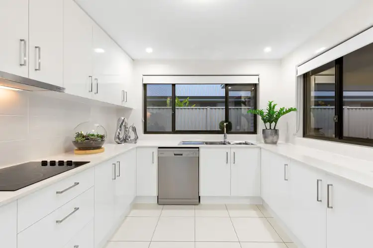 Fifth view of Homely house listing, 10 Radunz Place, Birkdale QLD 4159