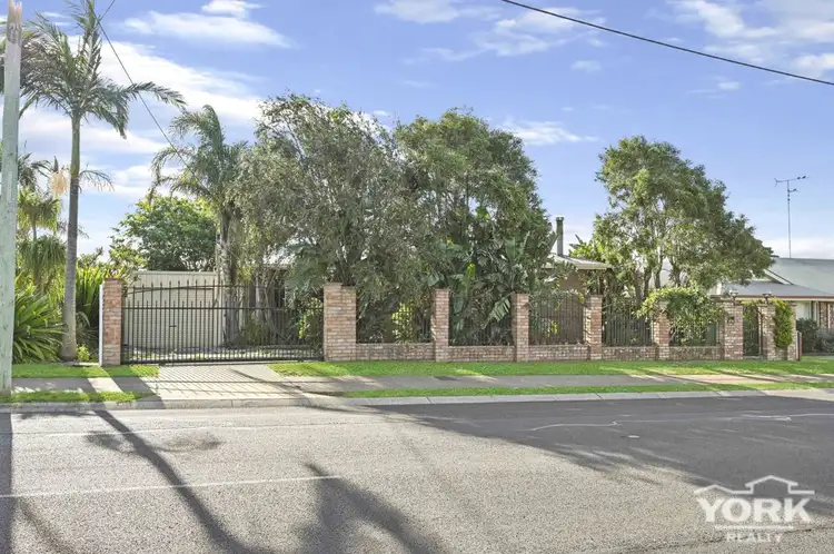 523 Hume Street, Kearneys Spring QLD 4350