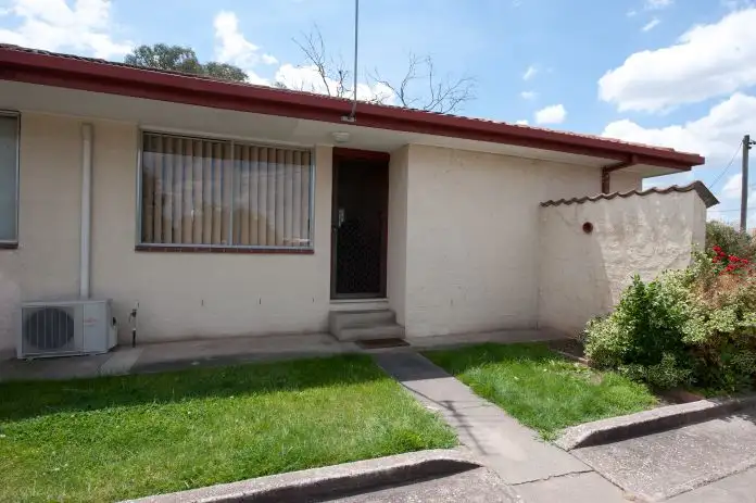 Main view of Homely unit listing, 1/423 Griffith Road, Lavington NSW 2641