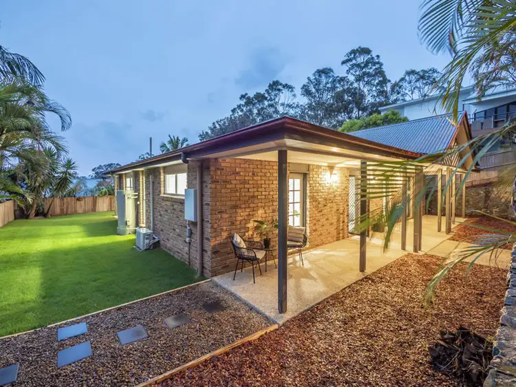 4 Corso Street, Eatons Hill QLD 4037