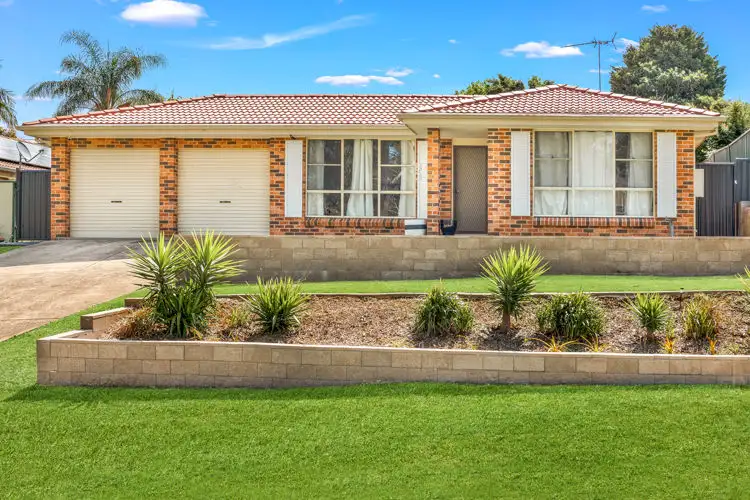 83 Donalbain Circuit, Rosemeadow NSW 2560