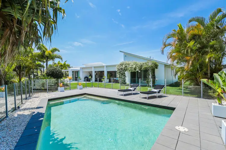 11 Stephen Burton Way, Pelican Waters QLD 4551