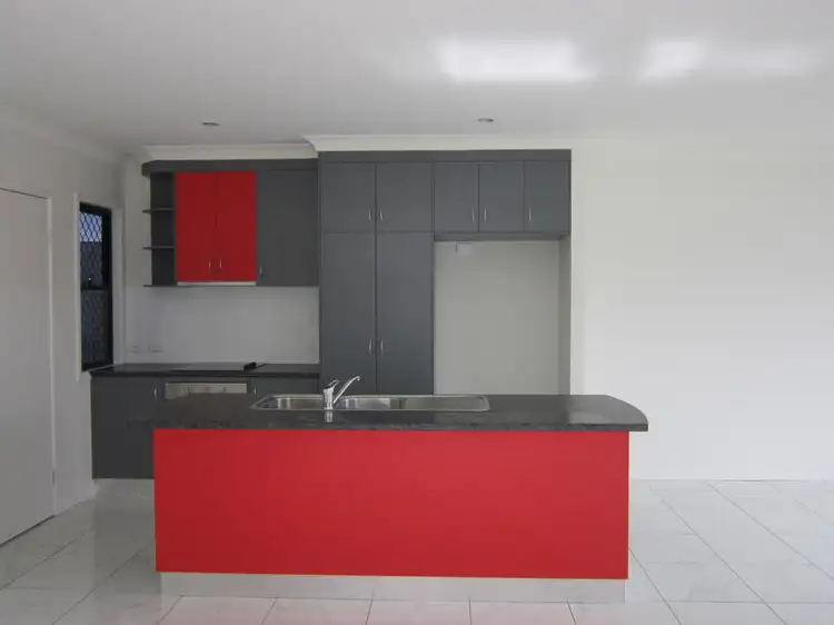 Second view of Homely house listing, 33 Maranark Avenue, Mount Pleasant QLD 4740