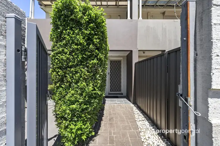 2/7 Rance Road, Werrington NSW 2747