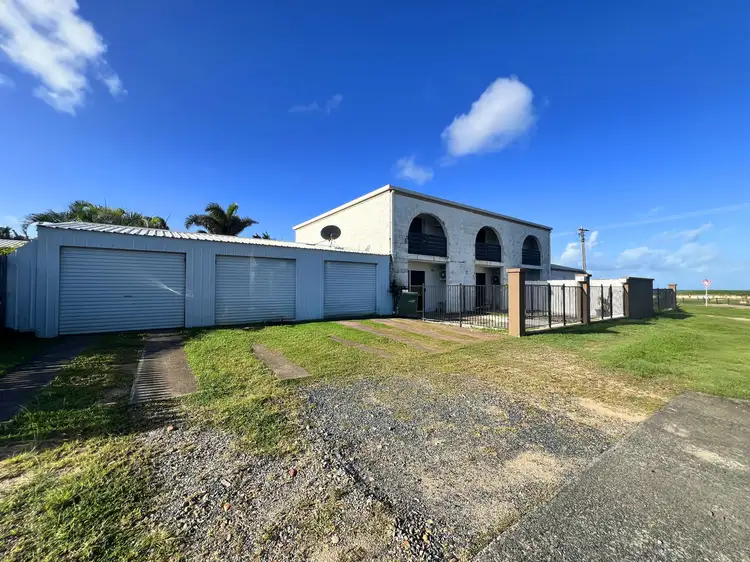48 Pacific Esplanade, Slade Point QLD 4740