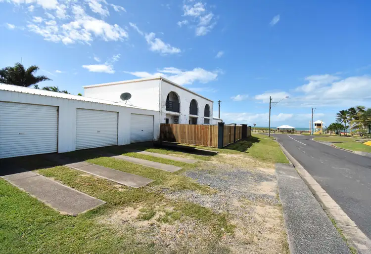 48 Pacific Esplanade, Slade Point QLD 4740