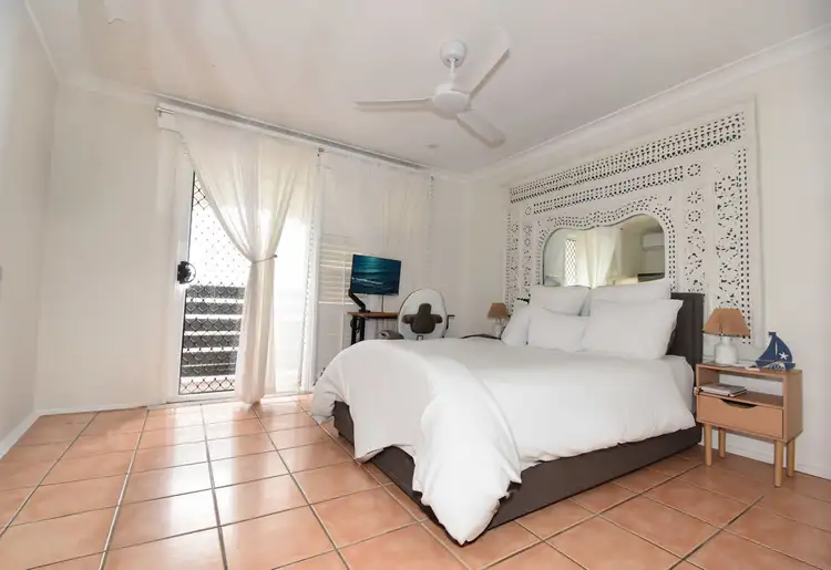 Fifth view of Homely unit listing, 48 Pacific Esplanade, Slade Point QLD 4740