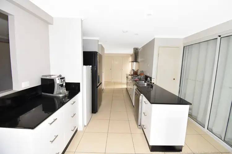 Sixth view of Homely unit listing, 48 Pacific Esplanade, Slade Point QLD 4740