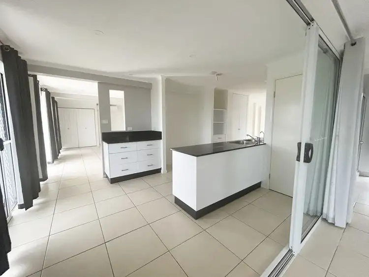 Seventh view of Homely unit listing, 48 Pacific Esplanade, Slade Point QLD 4740