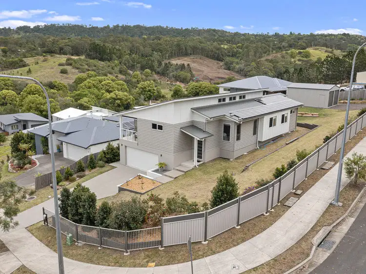 2 Windsor Valley Drive, Burnside QLD 4560