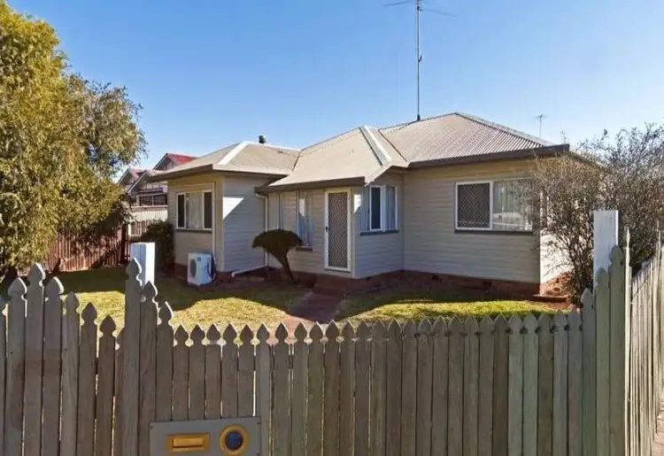 169 Holberton Street, Newtown QLD 4350