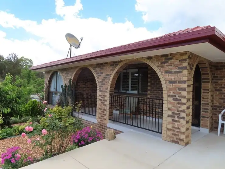 16 Anzac Street, Stanthorpe QLD 4380