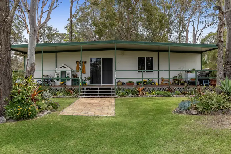 26 Wallaces Road, Withcott QLD 4352