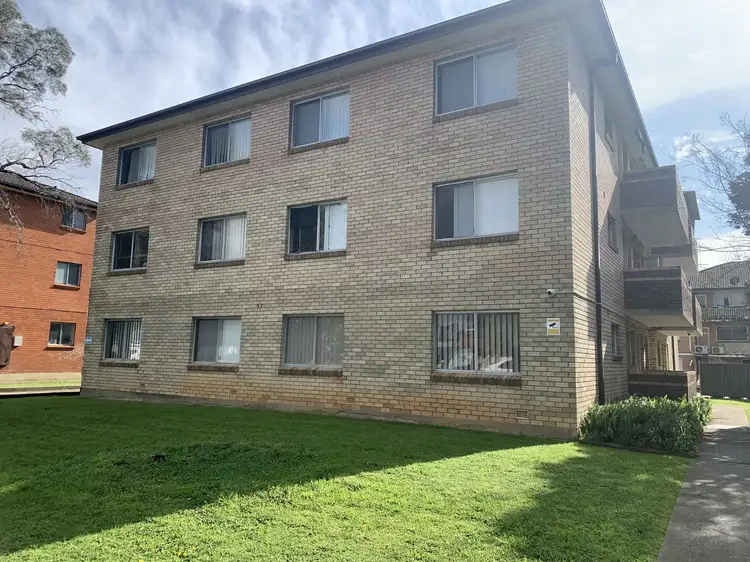 1 57 st Ann st, Merrylands NSW 2160