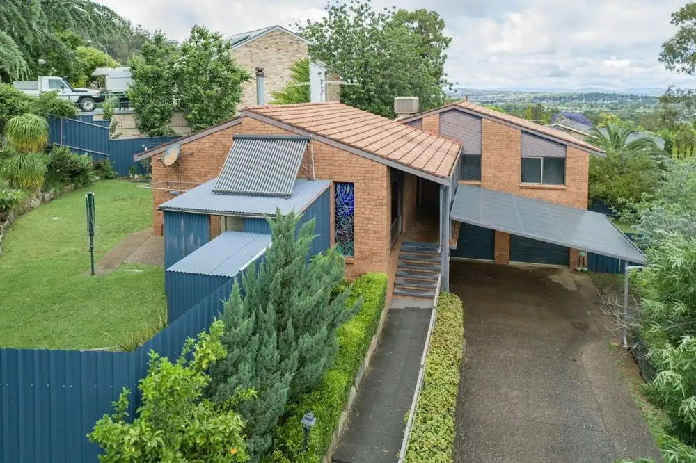 Main view of Homely house listing, 2 Woodburn Way, East Tamworth NSW 2340