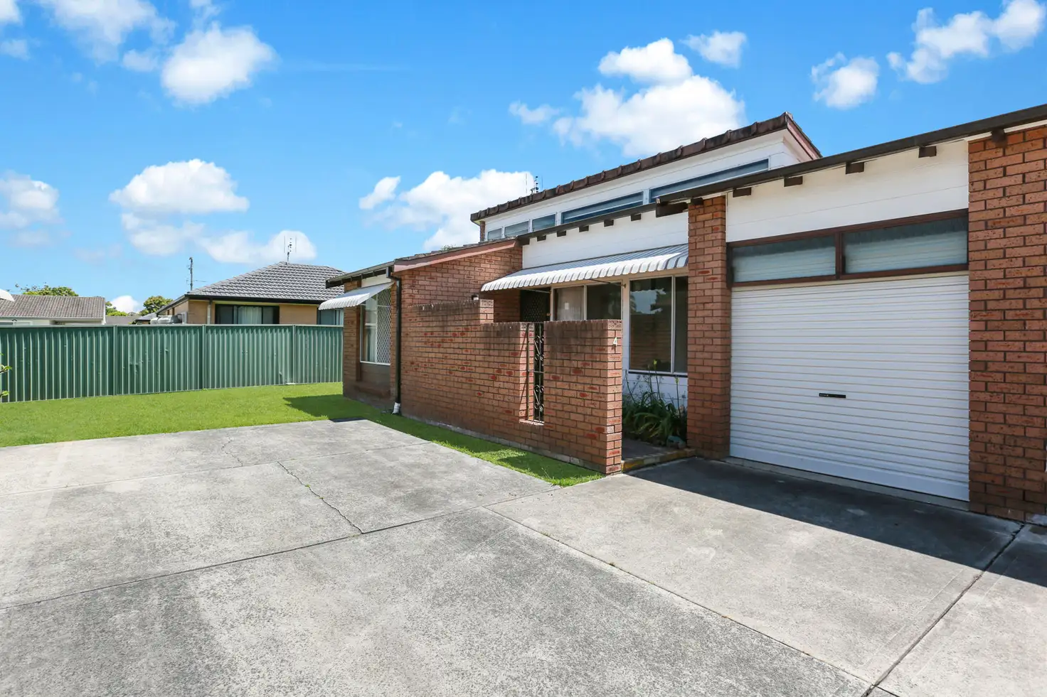 Main view of Homely unit listing, 4/10-12 Kalulah Avenue, Gorokan NSW 2263