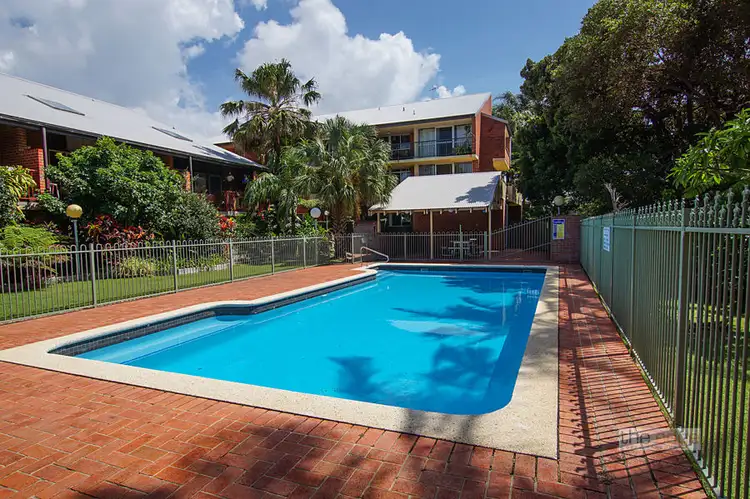 4/2-4 Boultwood Street