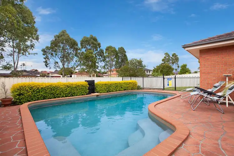 12 Highcliff Close, Woongarrah NSW 2259