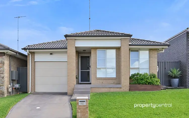 52 Tall Trees Drive, Glenmore Park NSW 2745