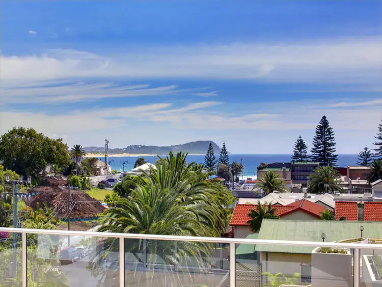 Third view of Homely apartment listing, 2/18 Campbell Crescent, Terrigal NSW 2260
