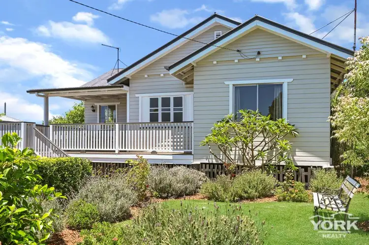 6 Sheehan Street, South Toowoomba QLD 4350