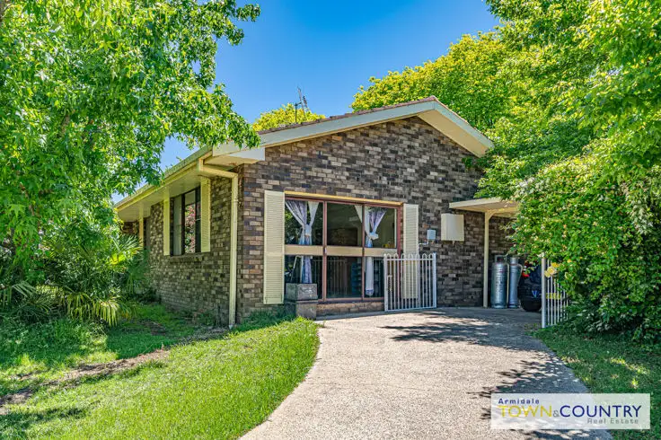 11 Kathleen Crescent, Armidale NSW 2350