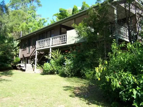 89 Hood Raod, Veteran QLD 4570
