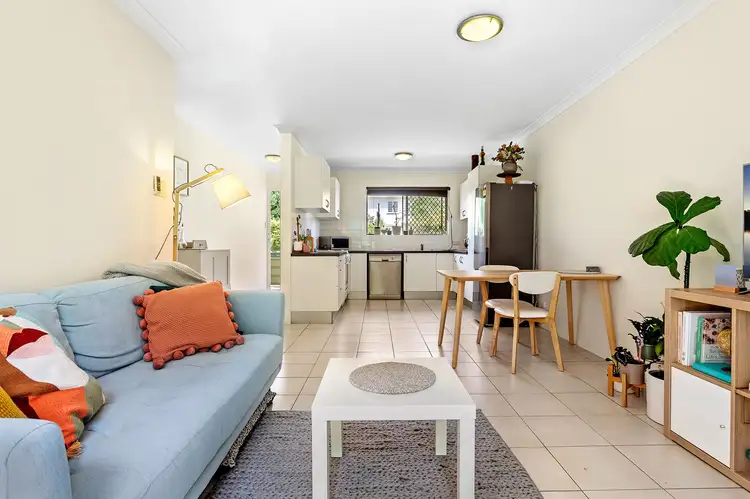 Main view of Homely unit listing, 2/37 Grove Street, Toowong QLD 4066