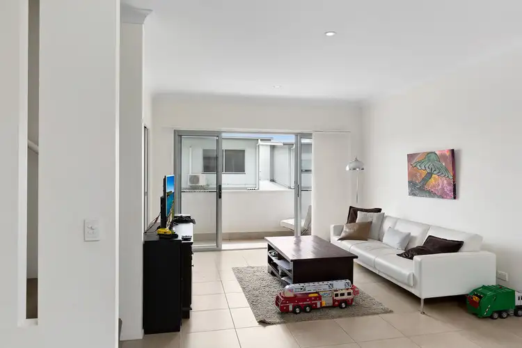 Second view of Homely townhouse listing, 5/26 Tick Street, Mount Gravatt East QLD 4122