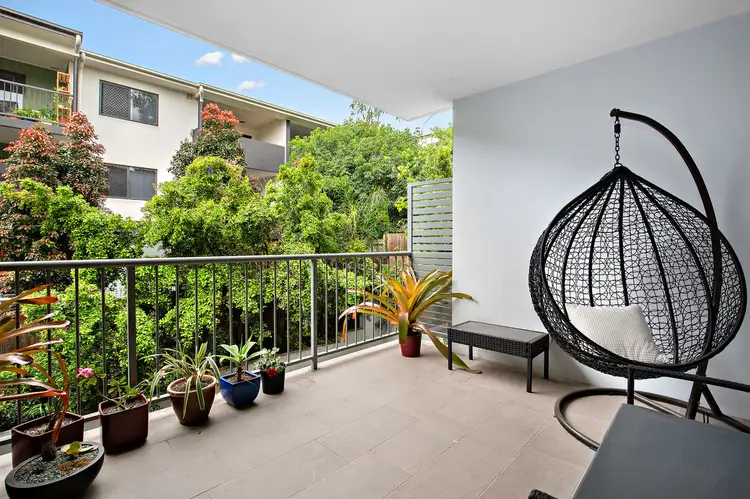 Main view of Homely unit listing, 4/37 Palmer Street, Greenslopes QLD 4120