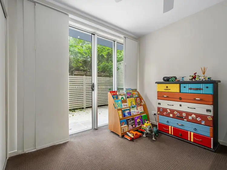 Fourth view of Homely unit listing, 5/15-17 Kennington Road, Camp Hill QLD 4152