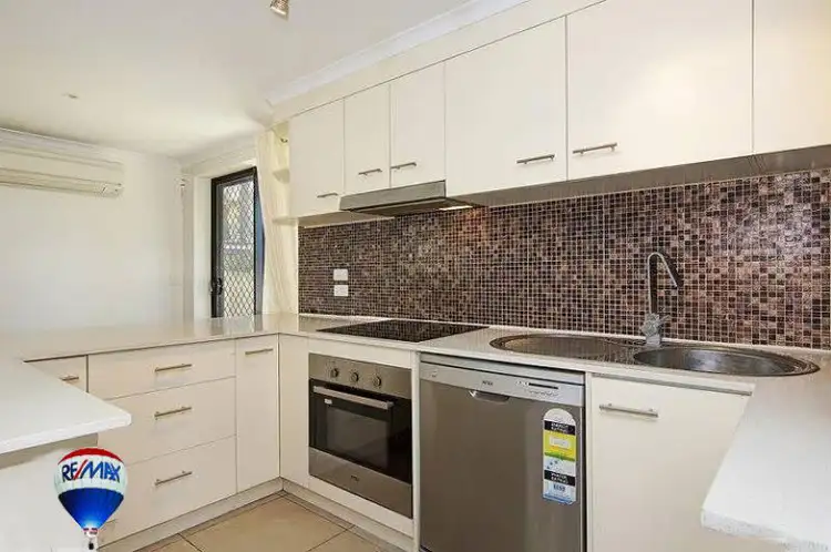 Second view of Homely house listing, 8 Carica st, Runcorn QLD 4113