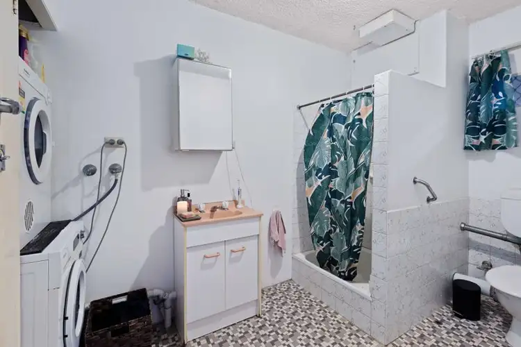 Sixth view of Homely unit listing, 2/552 Sandgate Rd, Clayfield QLD 4011