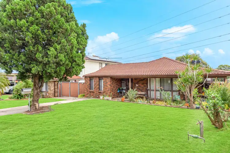 16 Lochalsh Street, St Andrews NSW 2566