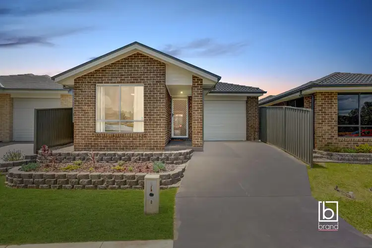 8 Cadogan Crescent, Woongarrah NSW 2259