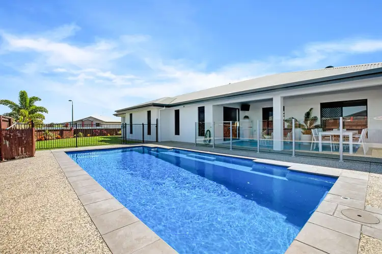 2 Surrey Court, Ooralea QLD 4740