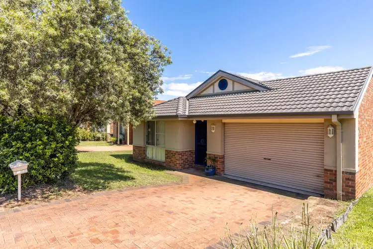 10 Ager Cottage Crescent