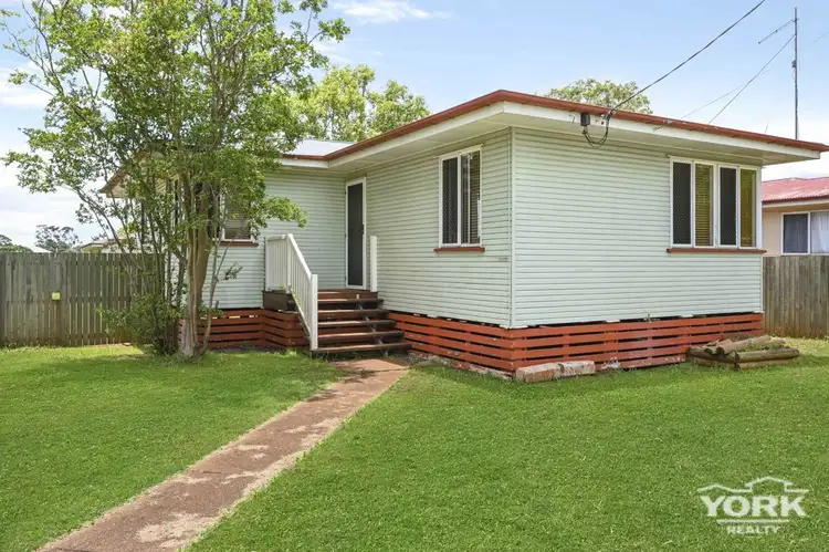 11 Martin Place, Harristown QLD 4350