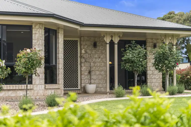 6 Mocatta Street, Goombungee QLD 4354