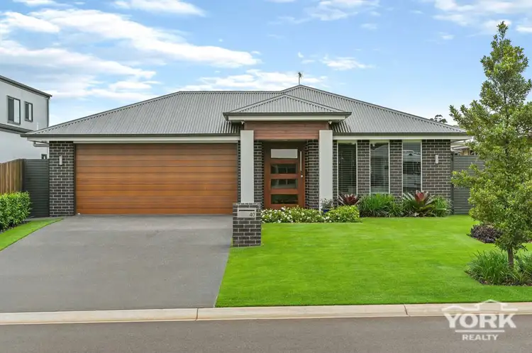 40 Madonna Circuit, Middle Ridge QLD 4350