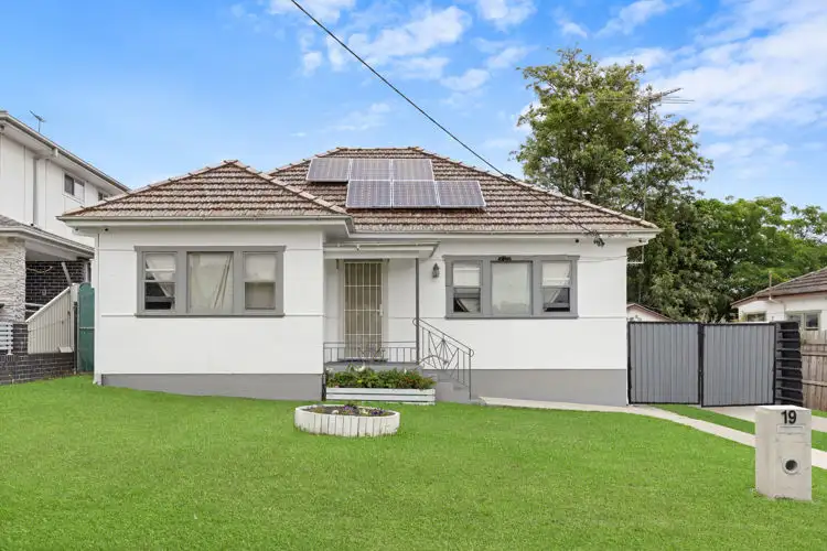 19 Pearson Street, South Wentworthville NSW 2145
