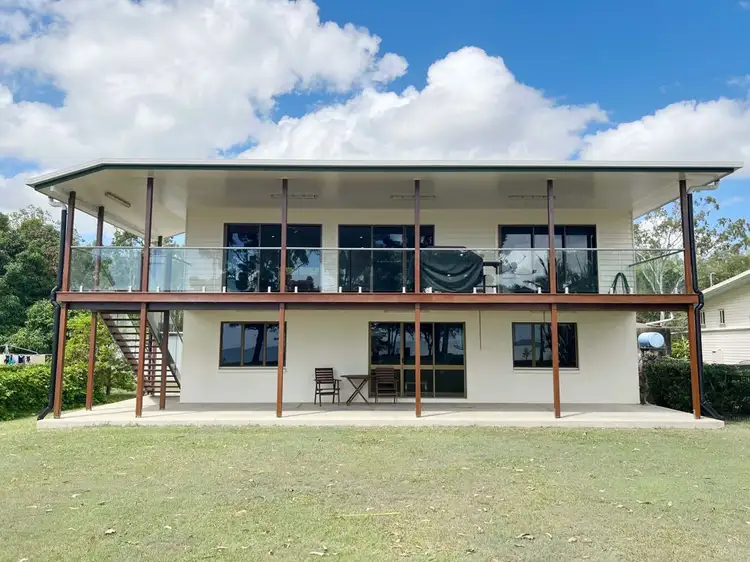 22 Murray Road, St Helens Beach QLD 4798