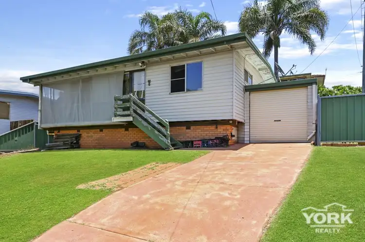 7 Gordon Avenue, Rockville QLD 4350